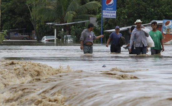 Bão Iota đổ bộ gây lũ lụt và lở đất nghiêm trọng tại Trung Mỹ, hơn 30 người thiệt mạng