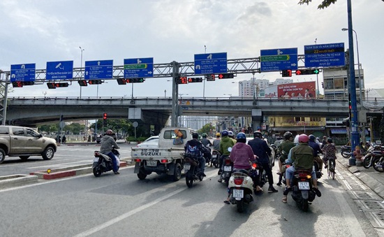 Điều chỉnh giao thông khu vực hầm sông Sài Gòn