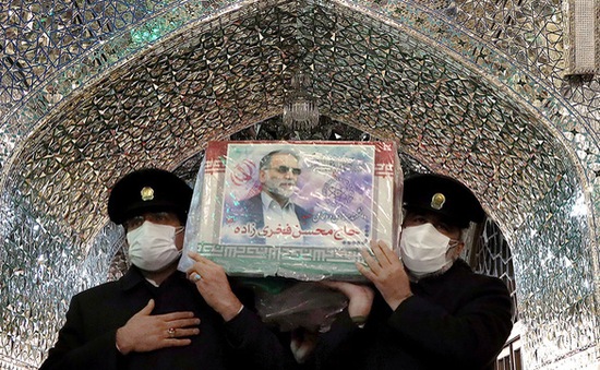 Nhà khoa học hạt nhân Iran bị ám sát bằng súng máy điều khiển từ xa