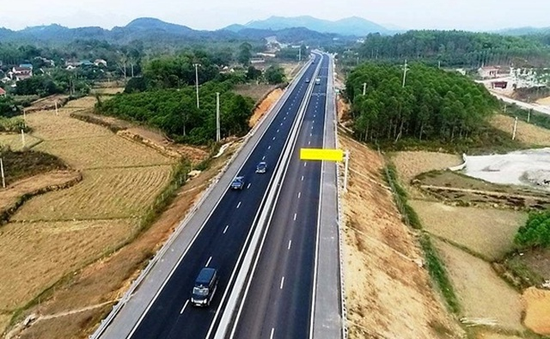 Bộ trưởng Bộ GTVT đốc thúc 2 dự án thành phần cao tốc Bắc-Nam đoạn qua Nghi Sơn