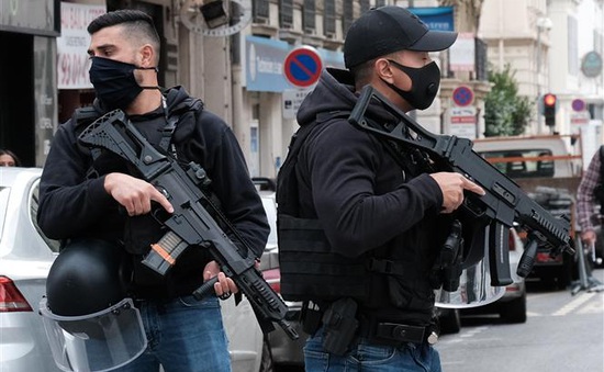 Vụ tấn công bằng dao tại Nice: Pháp bắt giữ nghi can 17 tuổi