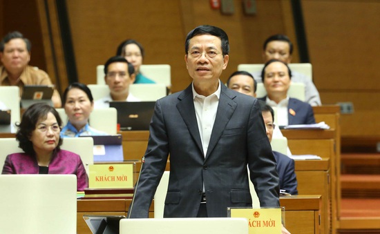 Bộ trưởng Nguyễn Mạnh Hùng: Mạng xã hội nội địa tương đương mạng xã hội nước ngoài