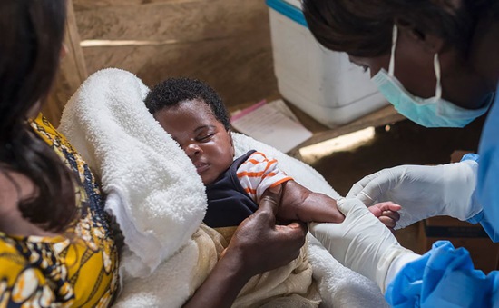 Liên Hợp Quốc: Cần hàng trăm triệu USD để ngăn chặn bùng phát các đợt dịch sởi và bại liệt mới