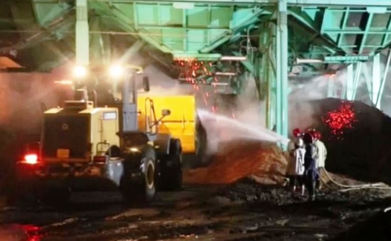 Cháy nhà máy gỗ ở Khu kinh tế Dung Quất, thiệt hại hàng tỷ đồng
