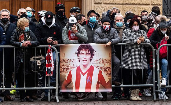 Đám tang của huyền thoại bóng đá Italia - Paolo Rossi đã được tổ chức