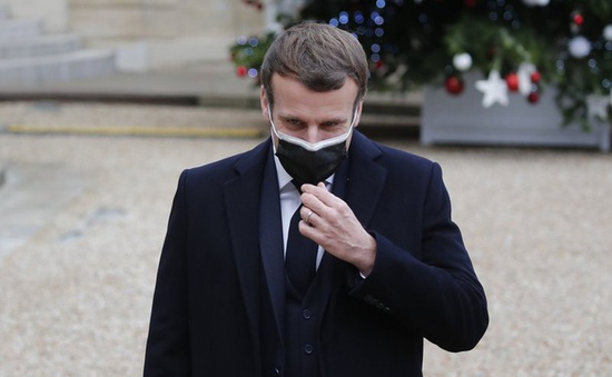 Tổng thống Pháp hết triệu chứng COVID-19 sau đúng 1 tuần