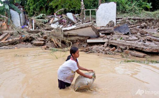 Lũ lụt ở Indonesia, nhiều người thiệt mạng, hàng chục nghìn ngôi nhà chìm trong nước