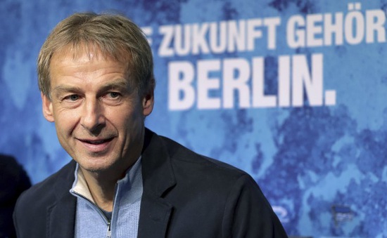Jurgen Klinsmann rời khỏi vị trí HLV trưởng Hertha Berlin