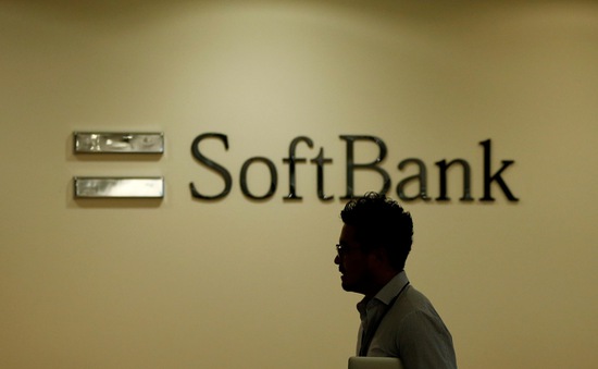 Lợi nhuận SoftBank giảm 99% vì WeWork và Uber