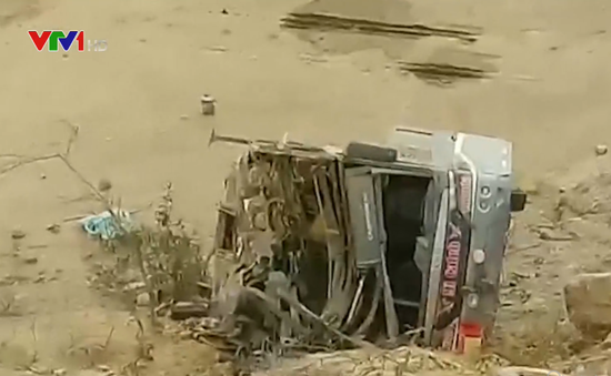 Xe bus lao xuống vực ở Peru, ít nhất 8 người thiệt mạng
