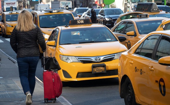 Chính quyền New York (Mỹ) bồi thường 810 triệu USD vì nâng giá giấy phép taxi