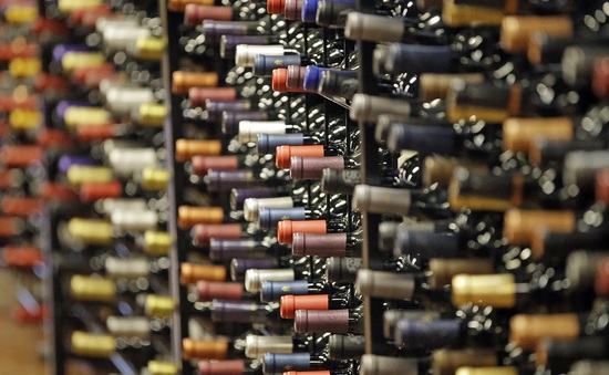 Giá rượu vang ở Mỹ giảm xuống mức thấp nhất trong 5 năm