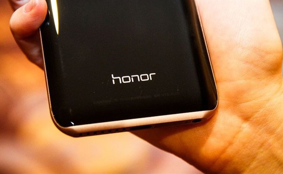 Honor chính thức dừng hoạt động tại Việt Nam, bán hàng qua nhà phân phối