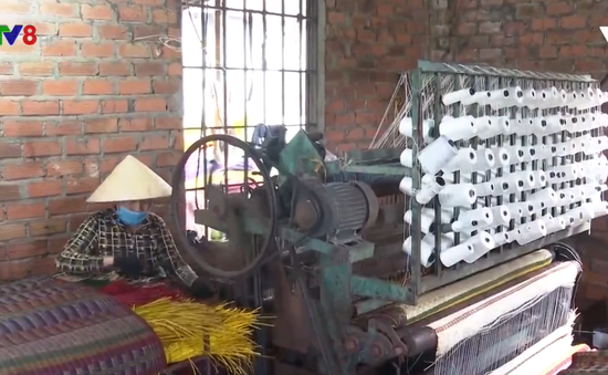 Bình Định phát triển làng nghề dệt chiếu truyền thống