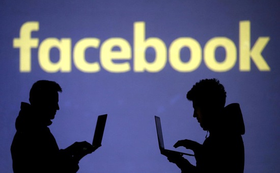 Chỉ còn 2 người gắn bó kể từ thời khởi nghiệp, Facebook là "miền đất dữ"?