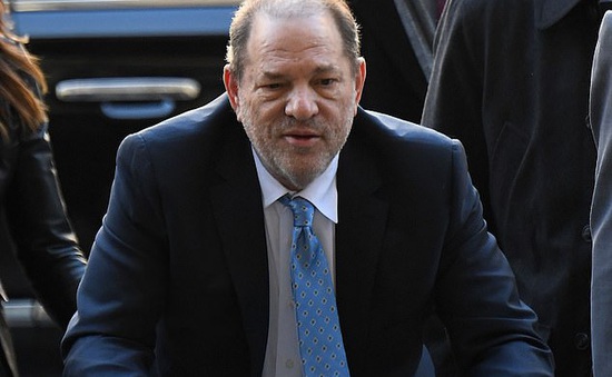 "Ông trùm Hollywood" Harvey Weinstein lãnh 23 năm tù với tội danh hiếp dâm