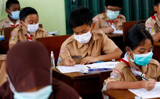 Các tổ chức quốc tế ban hành hướng dẫn giúp học sinh ngăn ngừa dịch do virus
