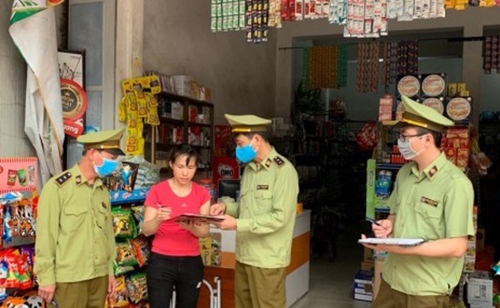 Lạng Sơn: Ký cam kết chống vi phạm về kinh doanh hàng hóa