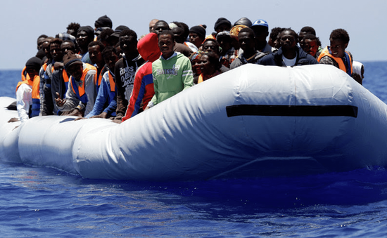 Malta giải cứu 112 người di cư bị chìm thuyền trên biển