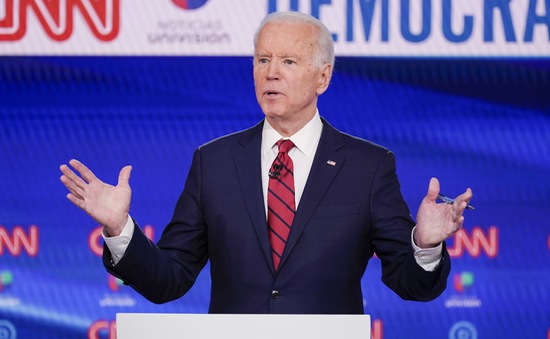 Mỹ:  Ứng cử viên Joe Biden bắt đầu tìm người liên danh tranh cử