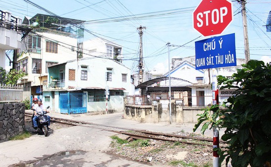 Gần 150 lối đi tự mở qua đường sắt tồn tại ở Khánh Hòa