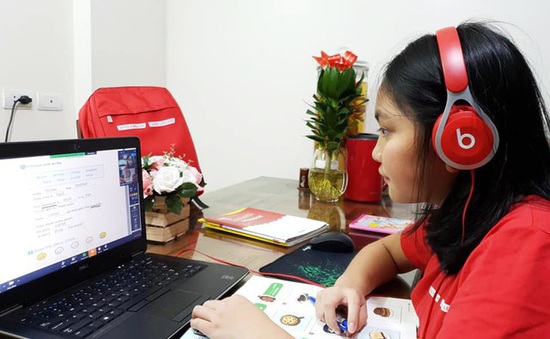 Hà Nội: Thầy trò góp máy tính tặng học sinh nghèo