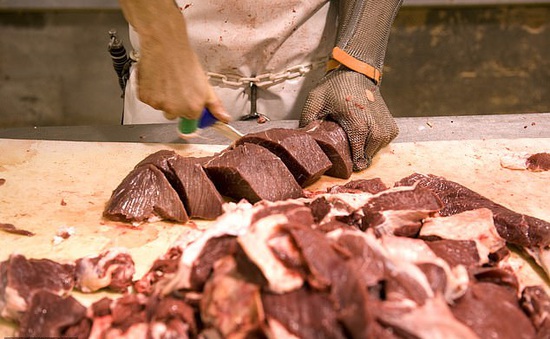 Trung Quốc cấm cửa 4 công ty xuất khẩu thịt bò của Australia