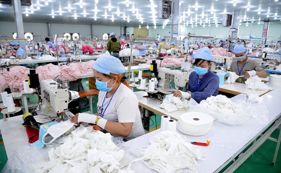 Doanh nghiệp Việt chạy đua tự chủ nguồn cung vải kháng khuẩn cho khẩu trang
