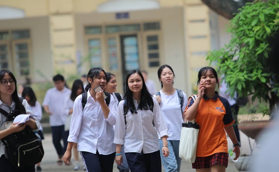 Không thi, 20.000 học sinh Hà Nội xét tuyển học bạ vào lớp 10 THPT năm học 2020-2021