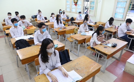 Bộ Giáo dục và Đào tạo: Không bắt buộc học sinh đeo khẩu trang trong lớp