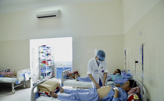 Bệnh viện tăng cường chống nóng cho bệnh nhân