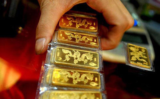 Giá vàng trong nước tăng hơn 300.000 đồng/lượng