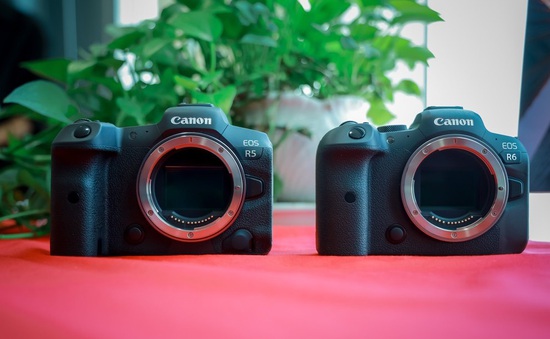 Ra mắt bộ đôi EOS R5 và EOS R6: "Canh bạc tất tay" của Canon trong thị trường máy ảnh mirrorless