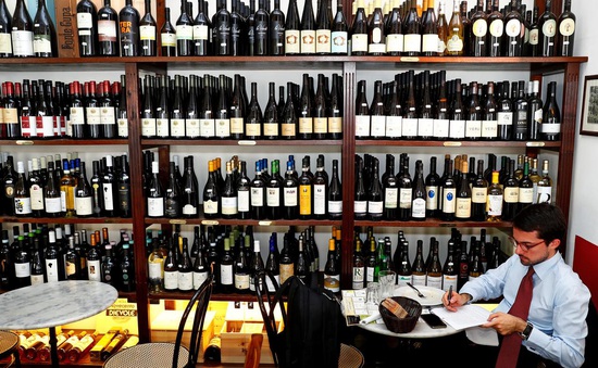 Rượu vang Italy tiếp tục đối mặt với một năm nhiều khó khăn
