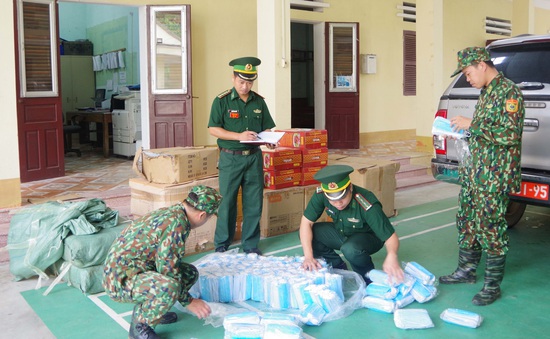 Thu giữ gần 13.000 khẩu trang không rõ nguồn gốc tại cửa khẩu Lạng Sơn
