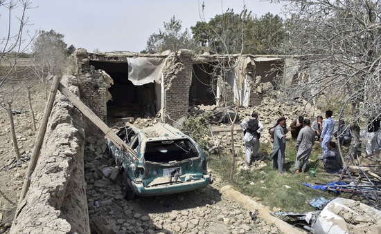 Hàng loạt vụ đánh bom đẫm máu tại Afghanistan trong 24 giờ qua, ít nhất 12 người thiệt mạng