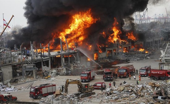 Lại xảy ra hỏa hoạn tại khu vực cảng Beirut, 1 tháng sau vụ nổ kinh hoàng