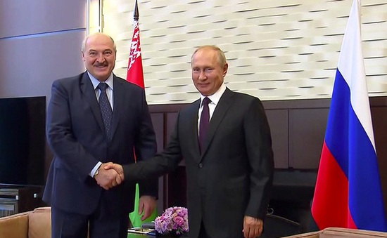 Belarus đề nghị Nga cung cấp một số loại vũ khí để kiểm soát tình hình