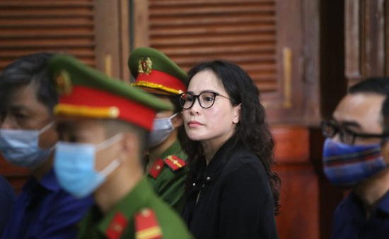 Bị cáo Lê Thị Thanh Thúy lý giải việc chuyển tiền cho ông Nguyễn Thành Tài