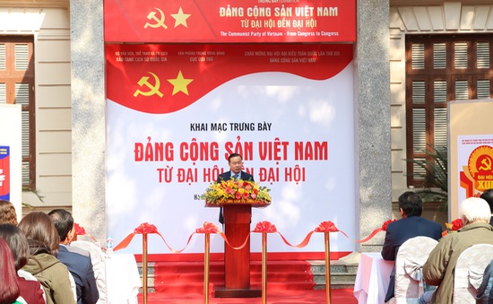 Triển lãm trưng bày chuyên đề "Đảng Cộng Sản Việt Nam - Từ Đại Hội đến Đại Hội":  200 tài liệu, hiện vật phong phú