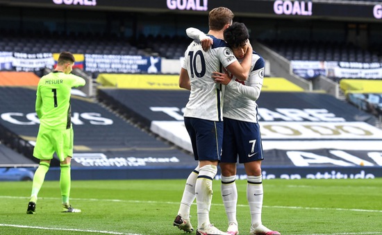 Tottenham 3-0 Leeds Utd: Bộ đôi Kane - Son tiếp tục tỏa sáng!