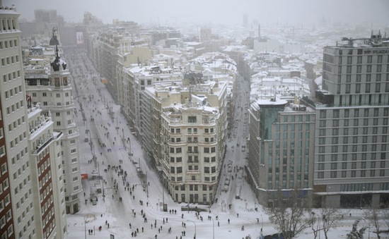Tây Ban Nha ban bố tình trạng thảm họa tại thủ đô Madrid do bão tuyết
