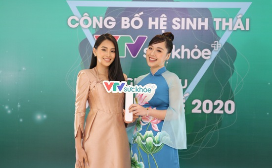 Tiểu Vy bất ngờ tái ngộ bạn cũ cùng thi Hoa hậu Việt Nam
