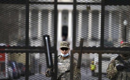 Hơn 150 lính Vệ binh Quốc gia Mỹ tham gia bảo vệ lễ nhậm chức Tổng thống nhiễm COVID-19