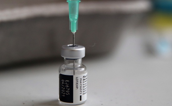 WHO mua 40 triệu liều vaccine COVID-19 của Pfizer - BioNTech