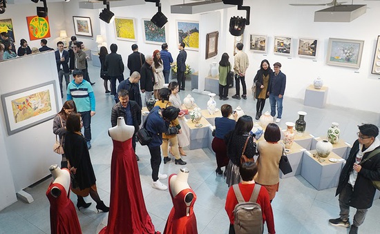 Chào Xuân mở màn khu triển lãm nghệ thuật Art Gallery của SV Kiến Trúc