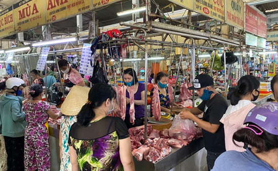 Giá lợn hơi giảm mạnh tại nhiều địa phương