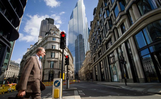 Gần 4.000 công ty tài chính Anh đối mặt nguy cơ phá sản