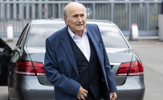 Cựu chủ tịch FIFA Sepp Blatter nhập viện khẩn cấp