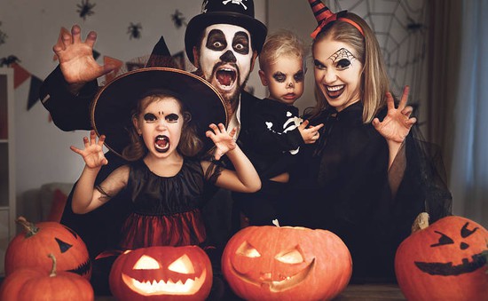 Đồ trang trí Halloween: Halloween và \